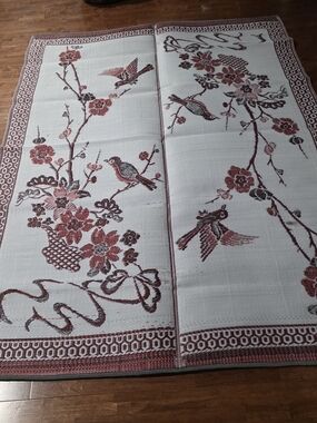 Snowbird Light Reversible Mat White & Red Floral Woven Durable 79'x93’ RV Patio